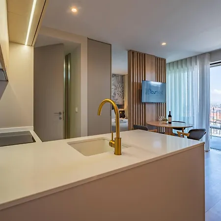 Douro Tower - Pool, 360cº View, Ac&free Parking * Vila Nova de Gaia
