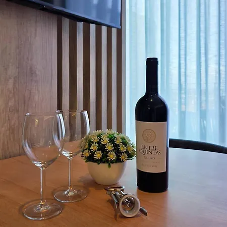 Douro Tower - Pool, 360cº View, Ac&free Parking * Vila Nova de Gaia